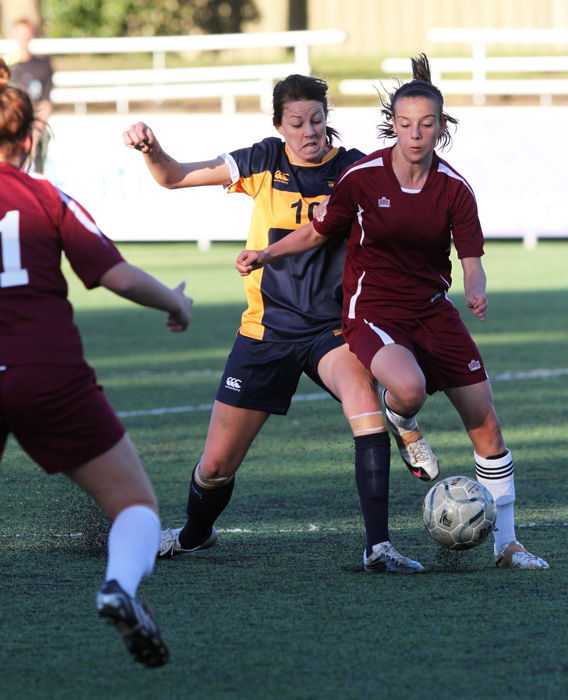 THSHS Girls Errea Trophy 2010_0021