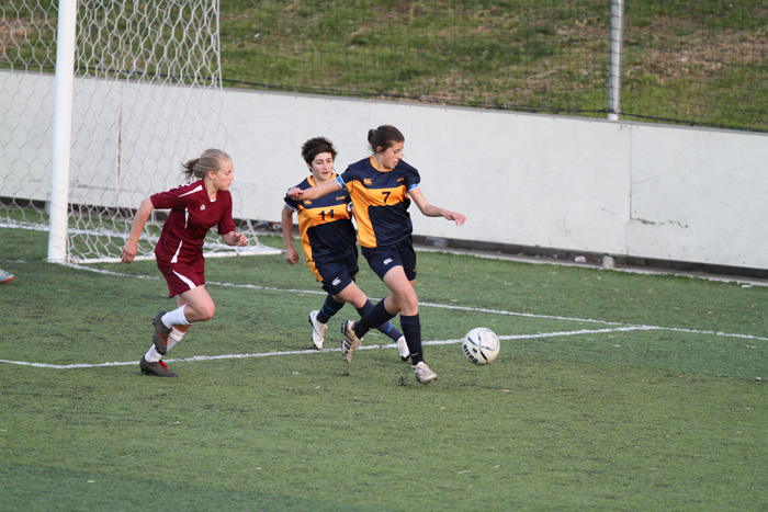 THSHS Girls Errea Trophy 2010_0237