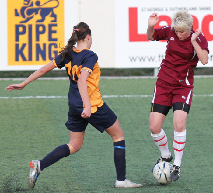 THSHS Girls Errea Trophy 2010_0280
