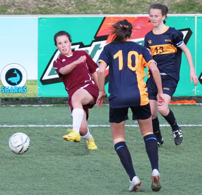 THSHS Girls Errea Trophy 2010_0284