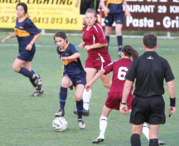 THSHS Girls Errea Trophy 2010_0298