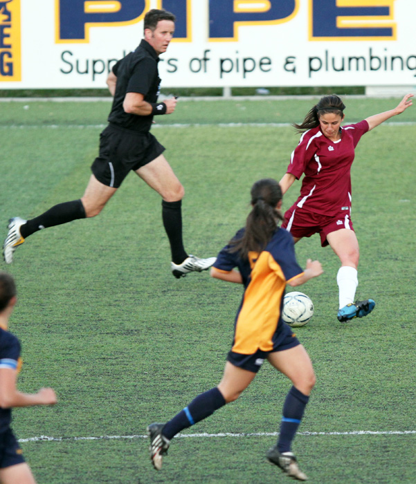 THSHS Girls Errea Trophy 2010_0338