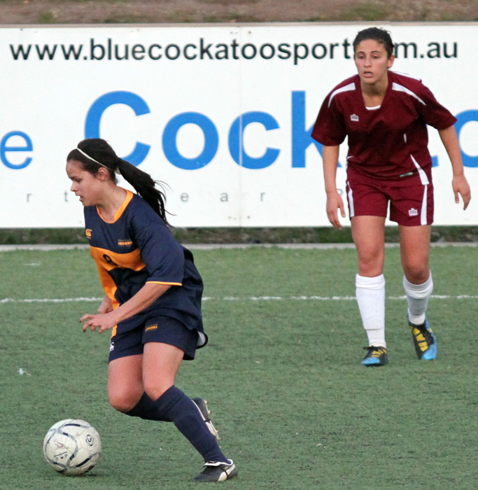 THSHS Girls Errea Trophy 2010_0348