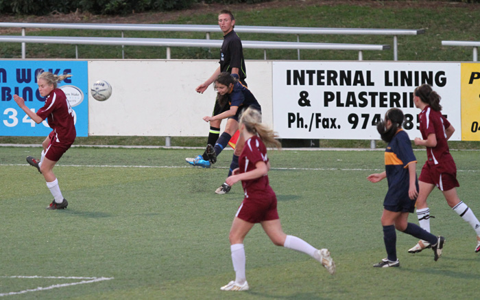 THSHS Girls Errea Trophy 2010_0399