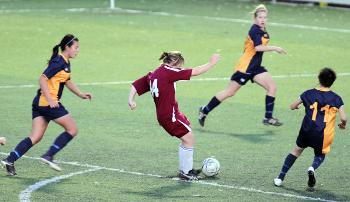 THSHS Girls Errea Trophy 2010_0441